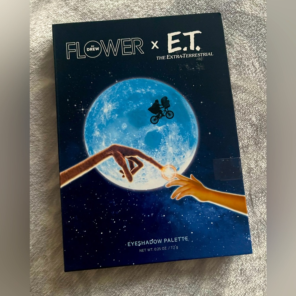 Flower by Drew~ E.T. Eye shadow-New